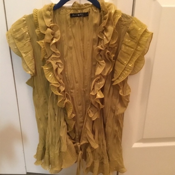 RUNWAY PARIS Olive Metallic Ruffled Top BNWOT - Picture 10 of 12